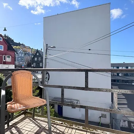Spacious & Cozy With Balcony アパート ベルゲン
