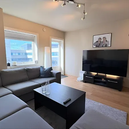 Spacious & Cozy With Balcony ベルゲン