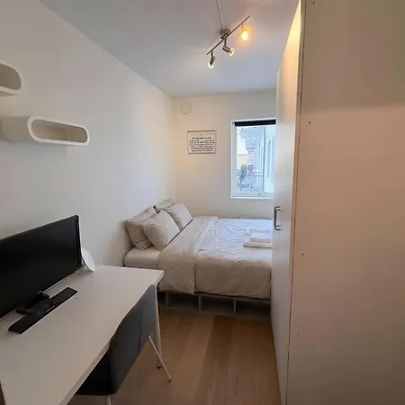 Spacious & Cozy With Balcony アパート ベルゲン